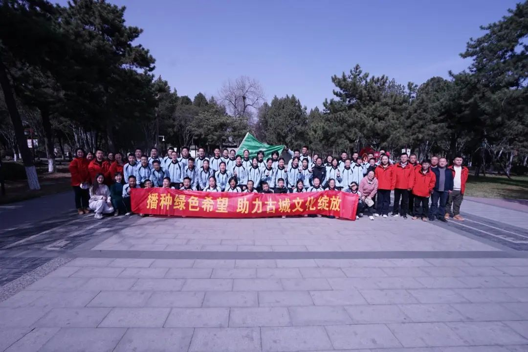 保定：竞秀公园自然学堂护绿忙，“大、中、小”学子共绘绿色园景