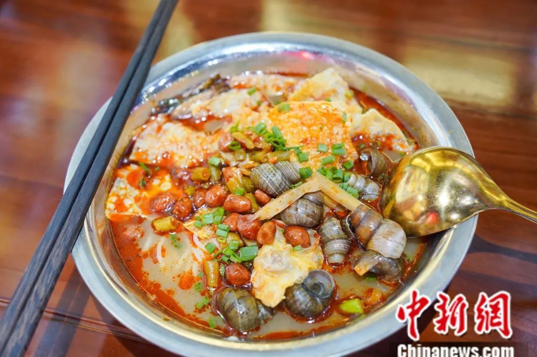 图为螺蛳粉。韦国政 摄