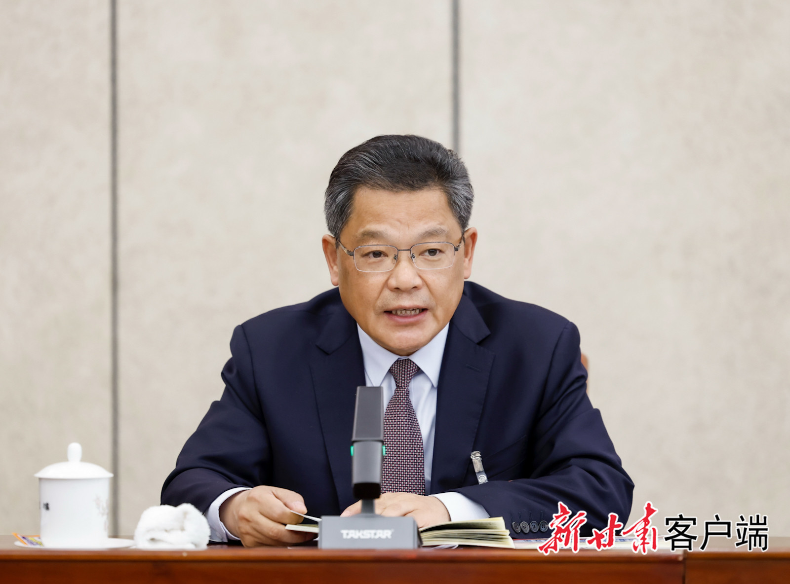 3月9日下午，全国人大代表、省委副书记、省长任振鹤在甘肃代表团审议最高人民检察院工作报告。新甘肃·甘肃日报记者　孟捷