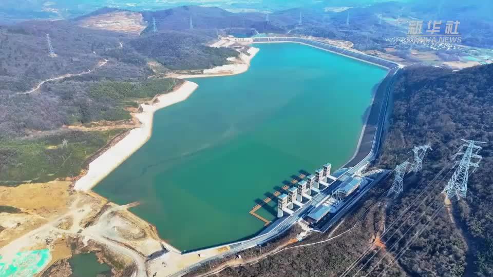 江苏镇江：世界坝体最高抽水蓄能电站首批机组正式并网发电