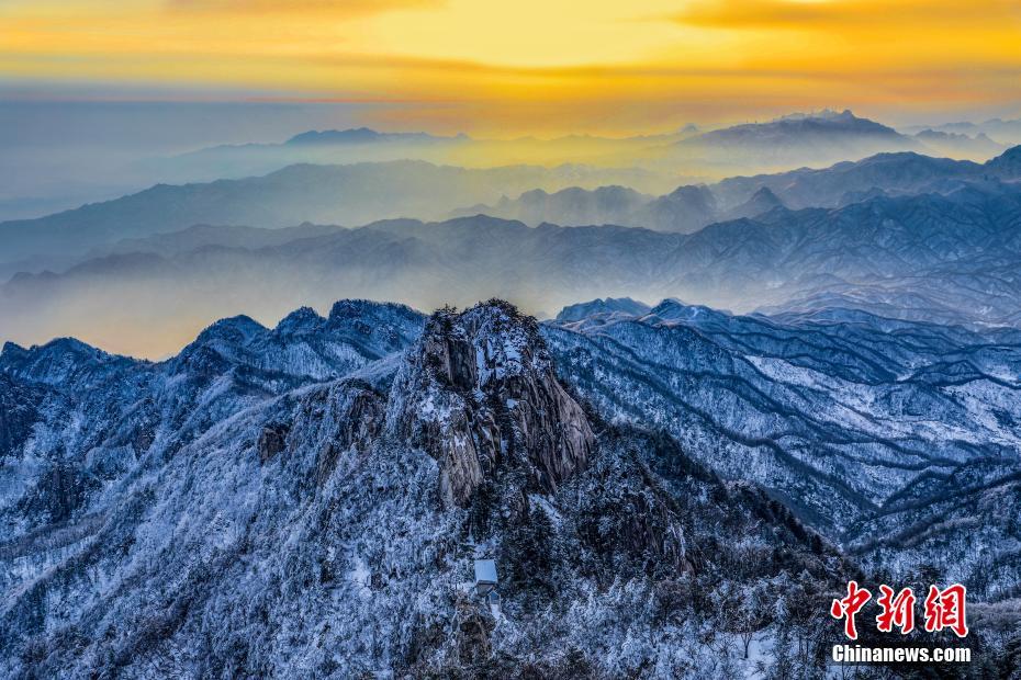 河南尧山现日出云海雾凇三大景观 宛如童话世界