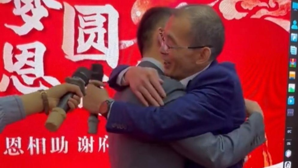 悬赏千万父亲回忆24年寻子经历：曾想过结束生命，3个女儿理解支持但也曾崩溃