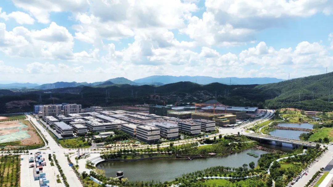 图为新会智造产业园凤山湖园区