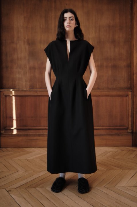 Carven 发布2025秋冬系列