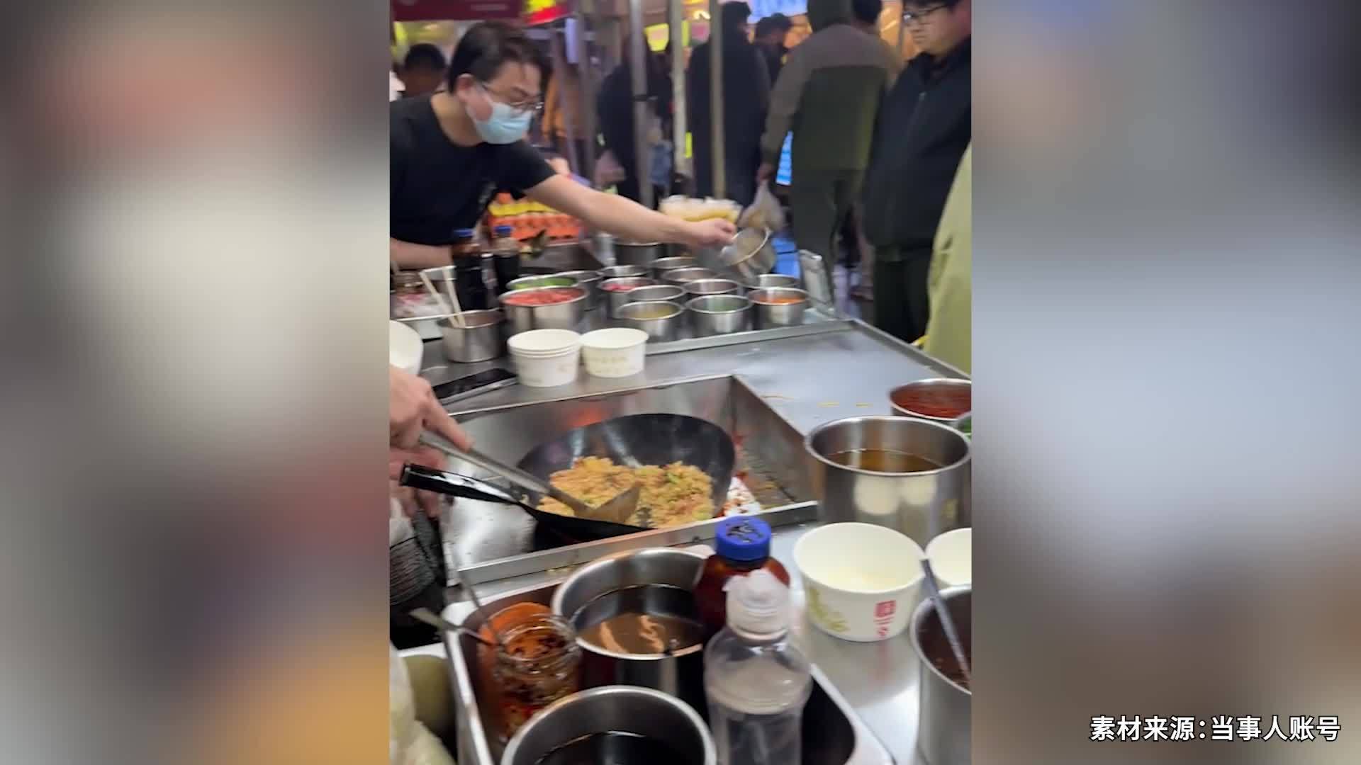 自称卖炒饭赚50万小伙回应网友想学摆摊：创业有风险，摆摊并非适合所有人