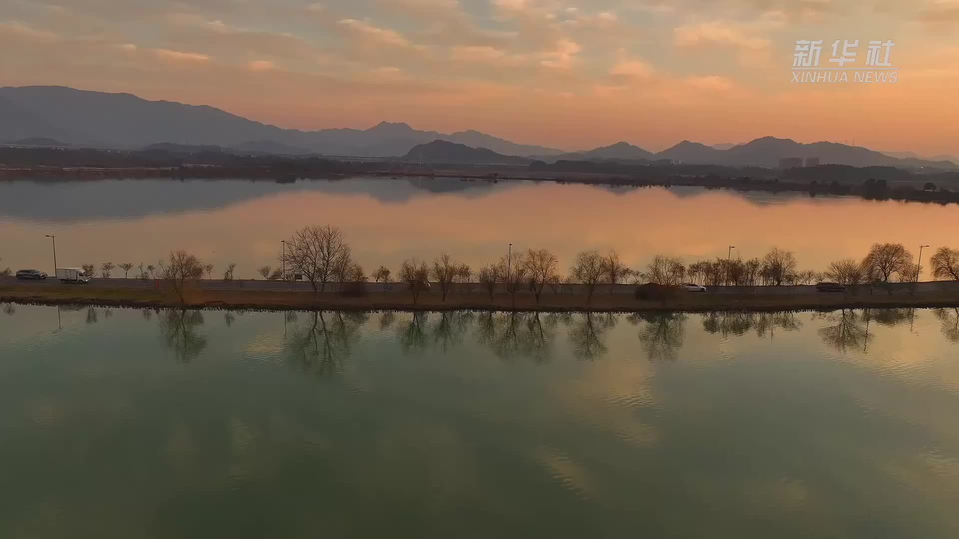 安徽平天湖：路贯云端 水映苍穹