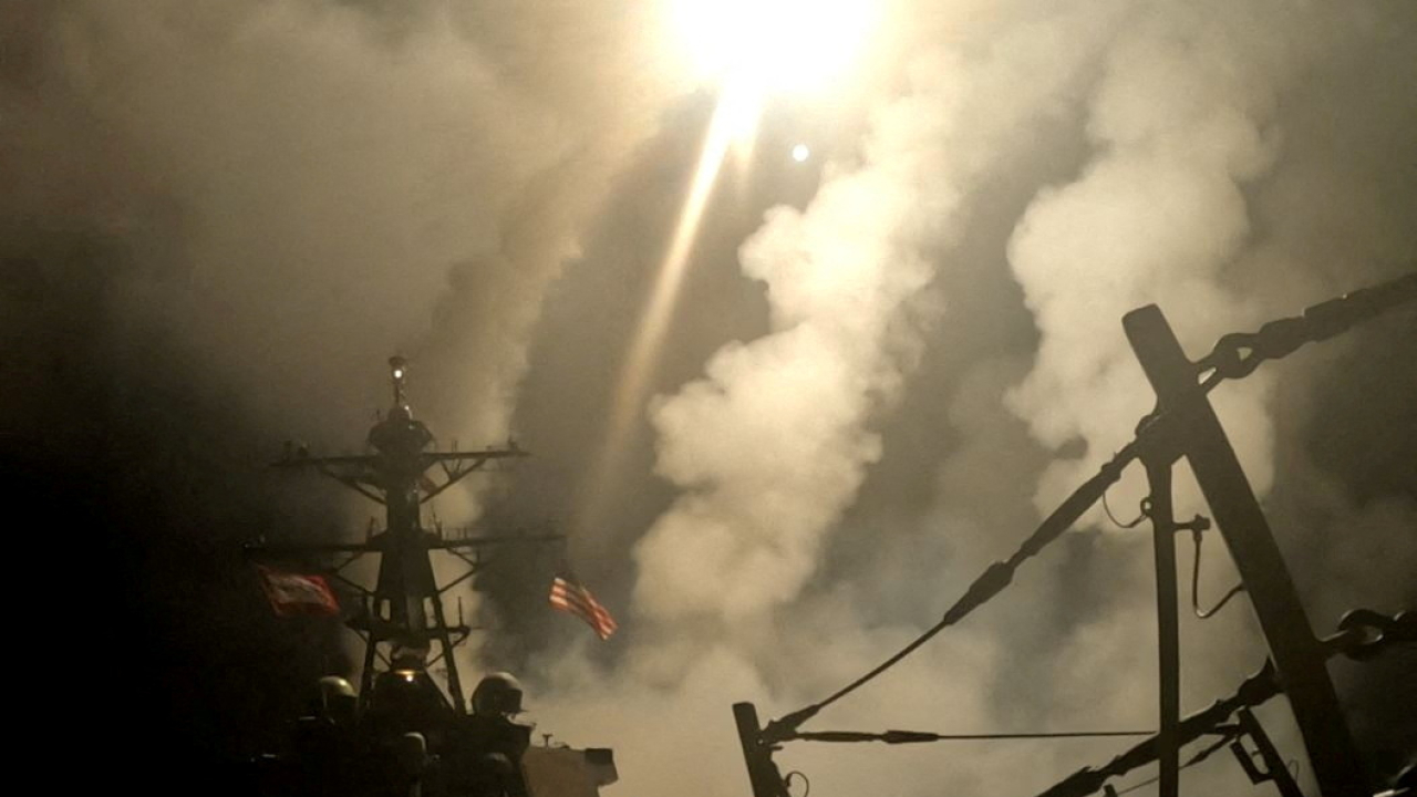 特朗普：伊朗将为胡塞武装每一次攻击负责