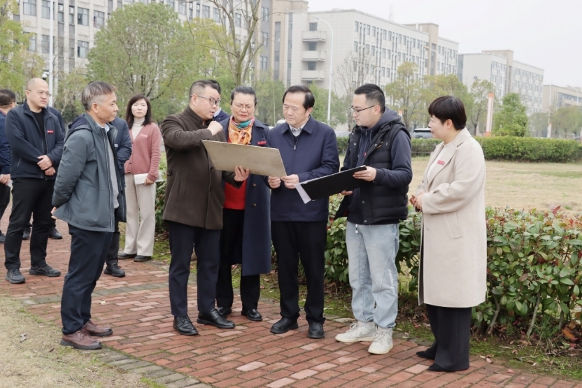 江西师范大学党委书记朱小理深入科技学院走访调研