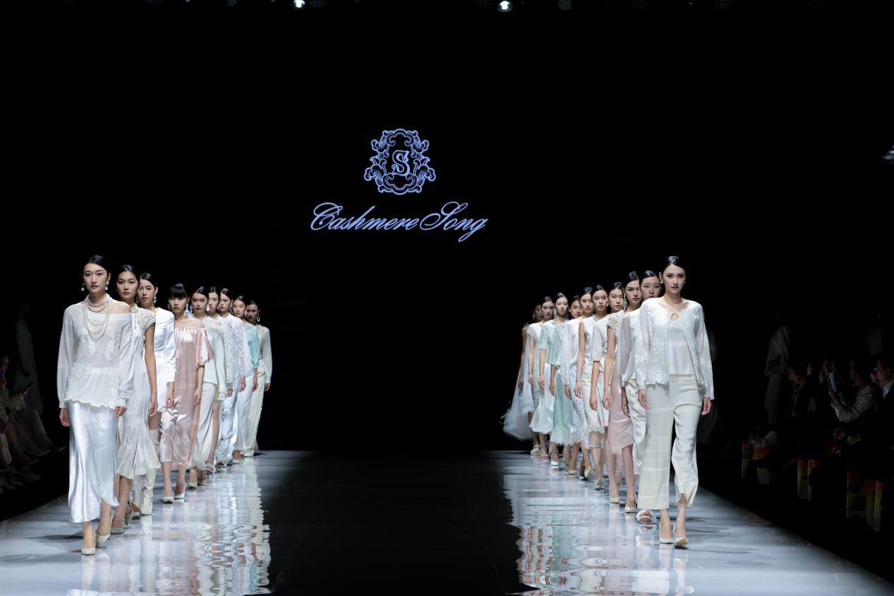 卡诗米娅CashmereSong品牌秀