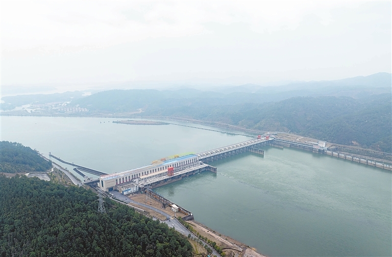 航拍峡江水利枢纽工程 建成后累计发电88.54亿千瓦时（图）