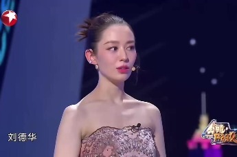 吉娜挑战真假麦，被问郎朗的三个缺点，回答太完美