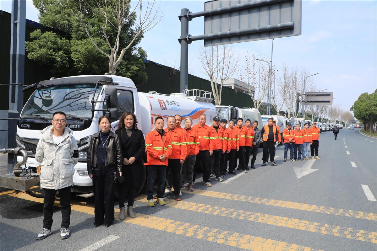 漢馬環(huán)衛(wèi)保障車 “穿”上新馬甲