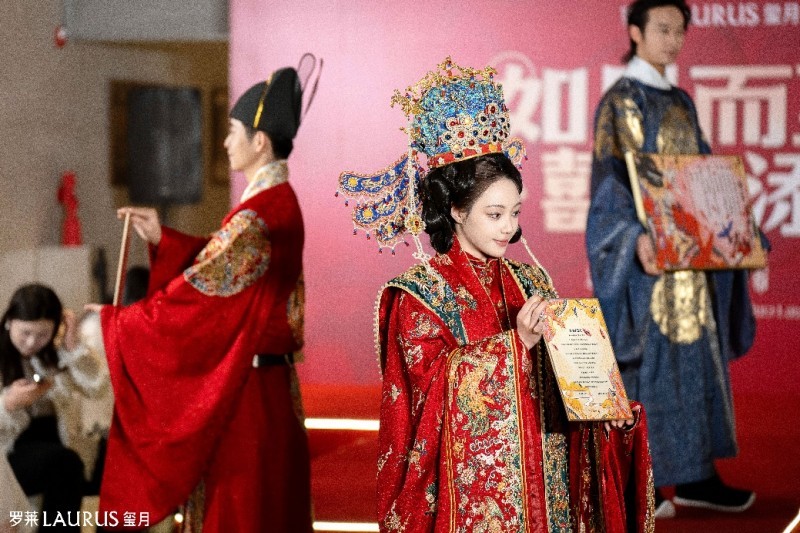 罗莱玺月开业婚礼秀