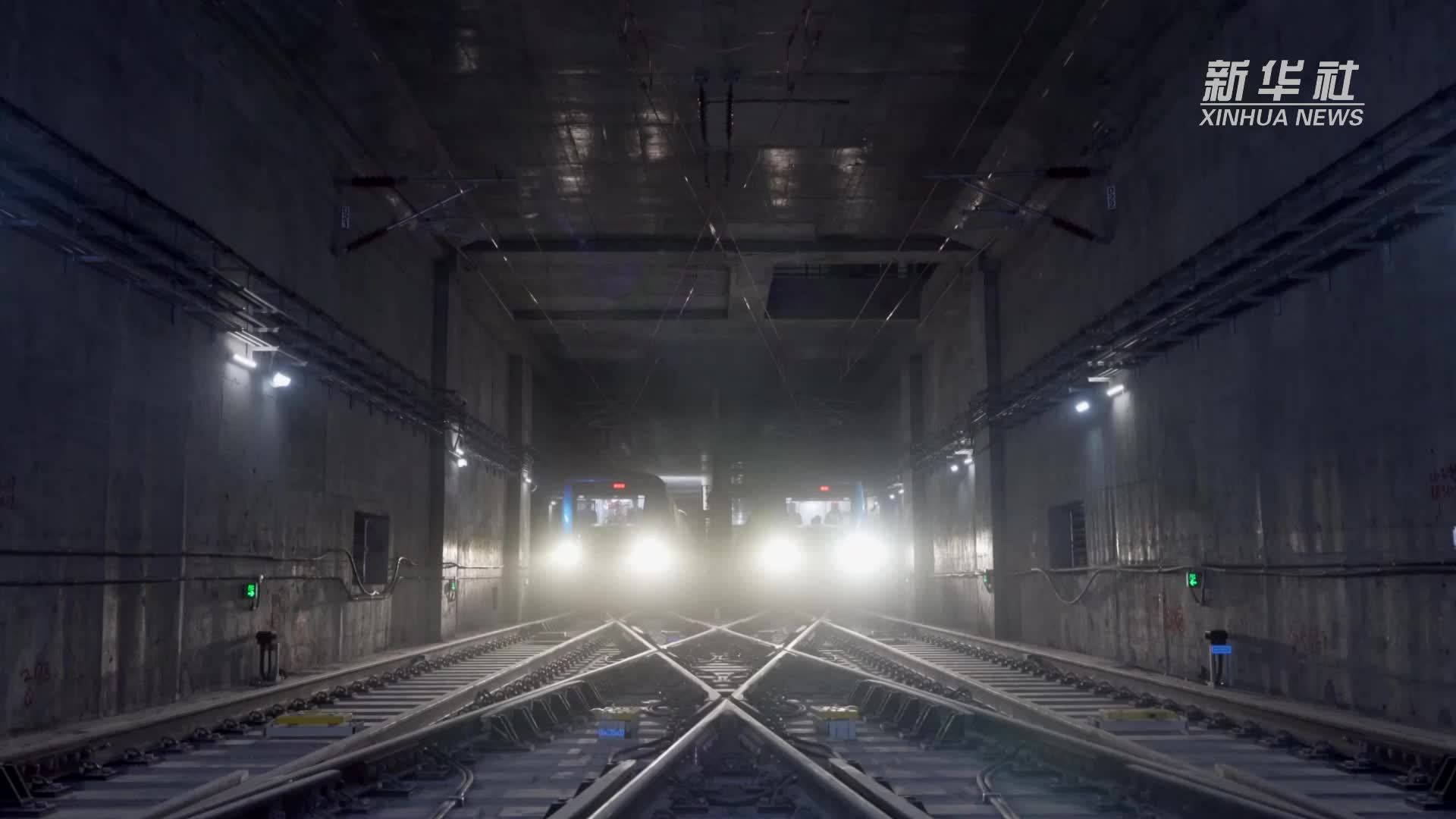 成都轨道交通17号线二期工程完成测试首跑