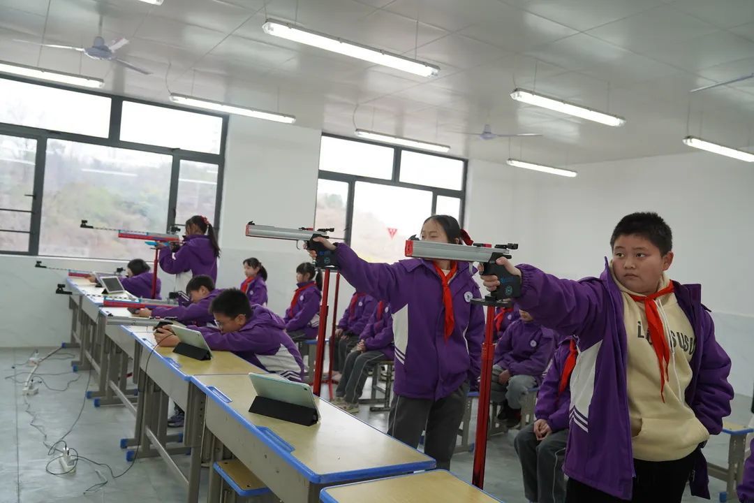 课间延长至15分钟！江西多个学校“出招” 让孩子们迈开腿、玩得好