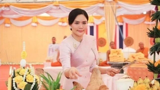 泰国版甄嬛传：苏提达王后崛起与90后宠妃逆袭，21世纪顶级宫斗戏