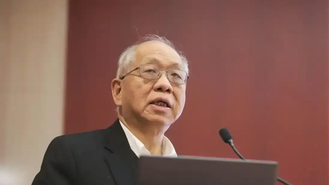 丘成桐：有些东西不是看到产业才做，否则会落后很久，一定要改变这个想法