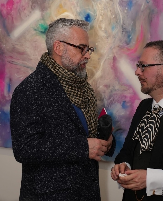 巴黎Vanities 画廊新展—龙冰、韩玉、朱庆伟联展《灵魂的低语》盛大开幕