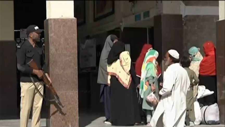 巴基斯坦火车大劫案后，巴方召见了阿富汗塔利班外交官，发出抗议