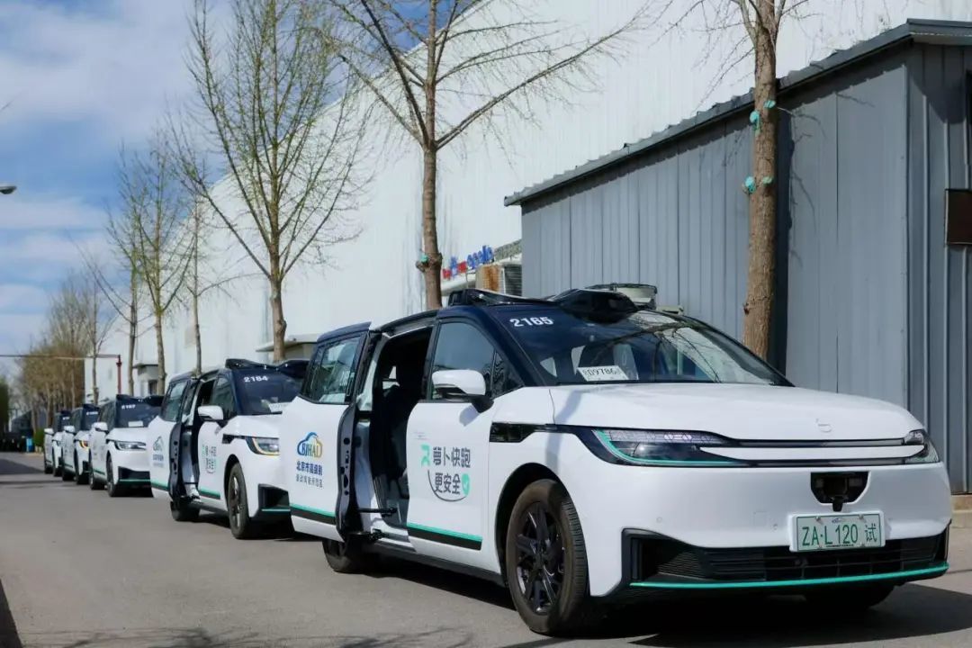 外国政要放心乘坐并点赞,中国无人驾驶迎来“新航海时代”