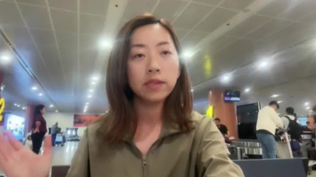 蓝天救援队向凤凰记者讲述救援计划