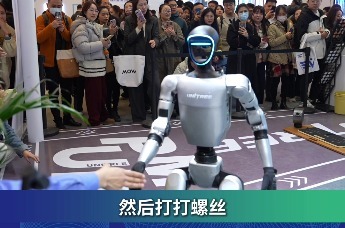 宇树机器人“反骨”？原来机器人也懂“正当防卫”