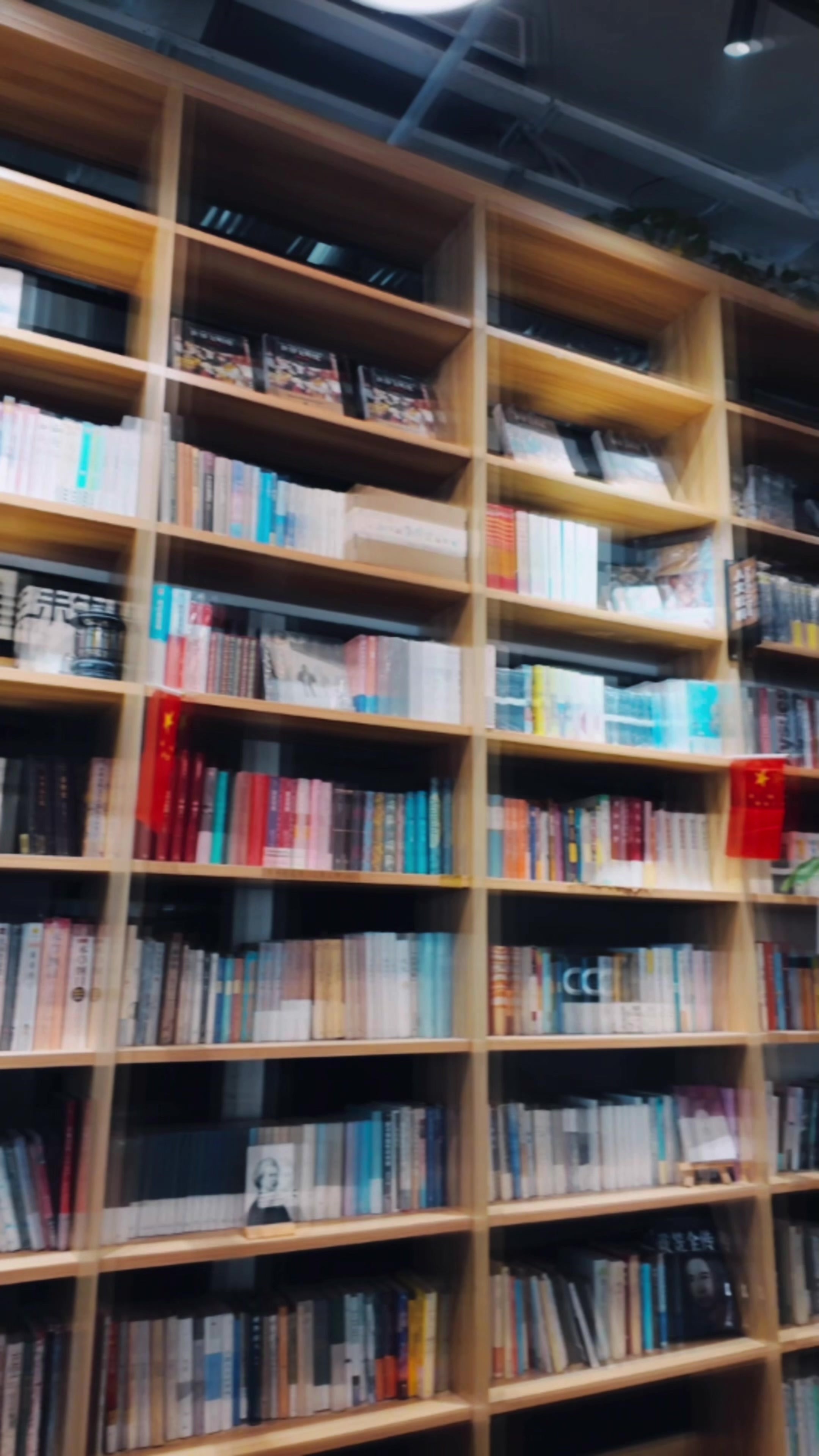 凤凰视频|书香市南——去书店开启文字“盲盒”时间