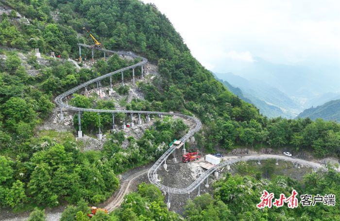 陇南市康县青龙山大景区建设如火如荼（新甘肃&middot;甘肃日报通讯员　冉创昌　摄）