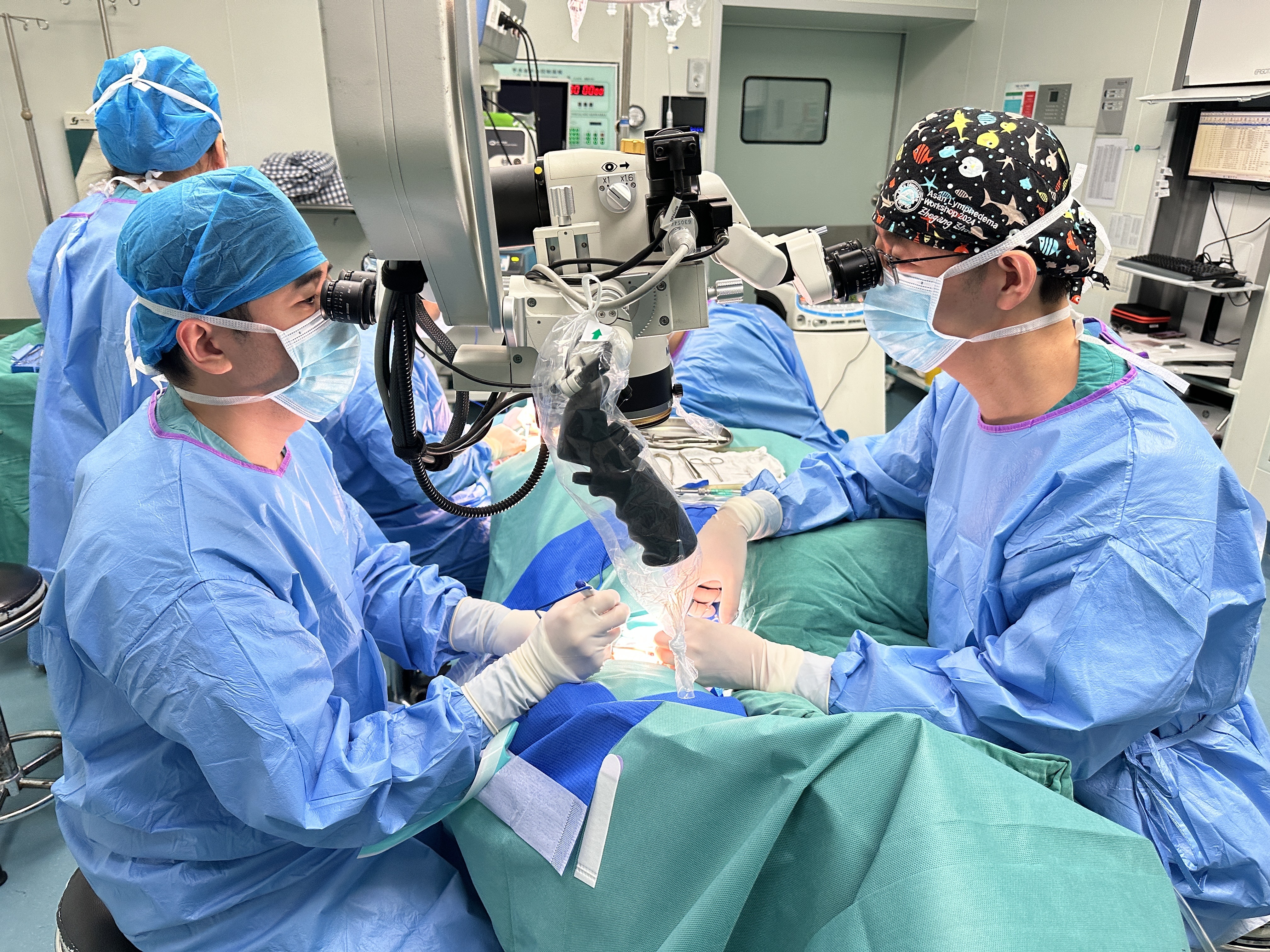 六旬母亲患上阿尔茨海默，深圳医院创新手术帮她找回记忆