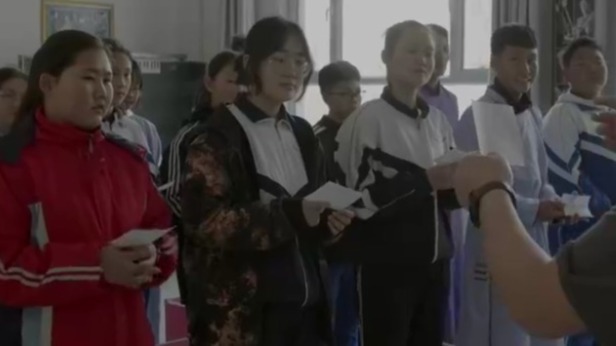 古如歌，曾是蒙古族宫廷歌曲，现已成为鄂尔多斯婚礼上的开场乐