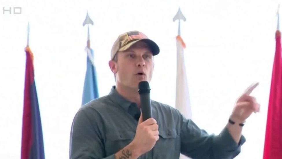 美防长：美军不寻求战争和对抗