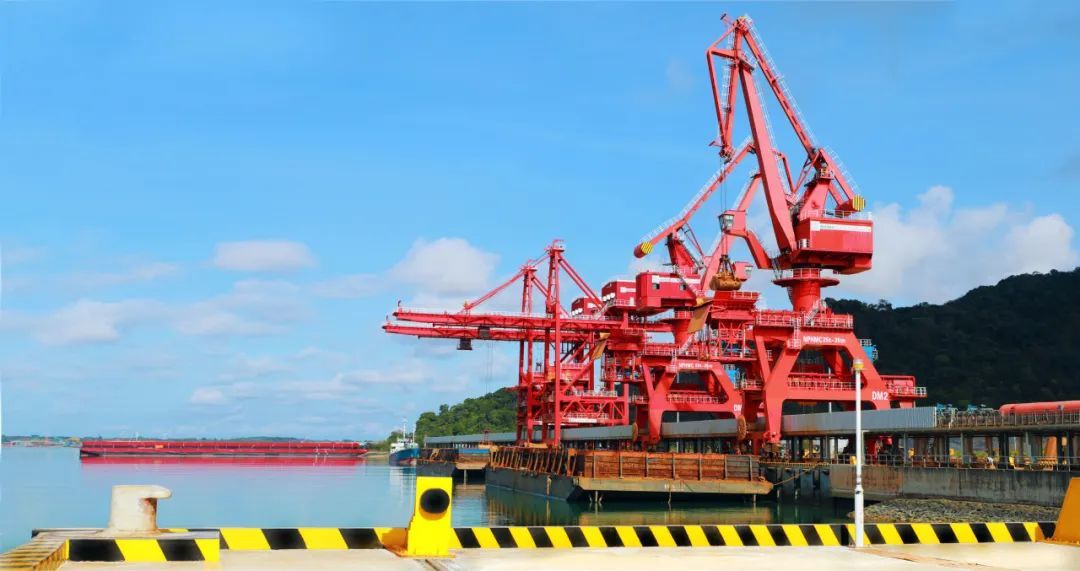 热烈恭贺！南山铝业国际在港交所上市！