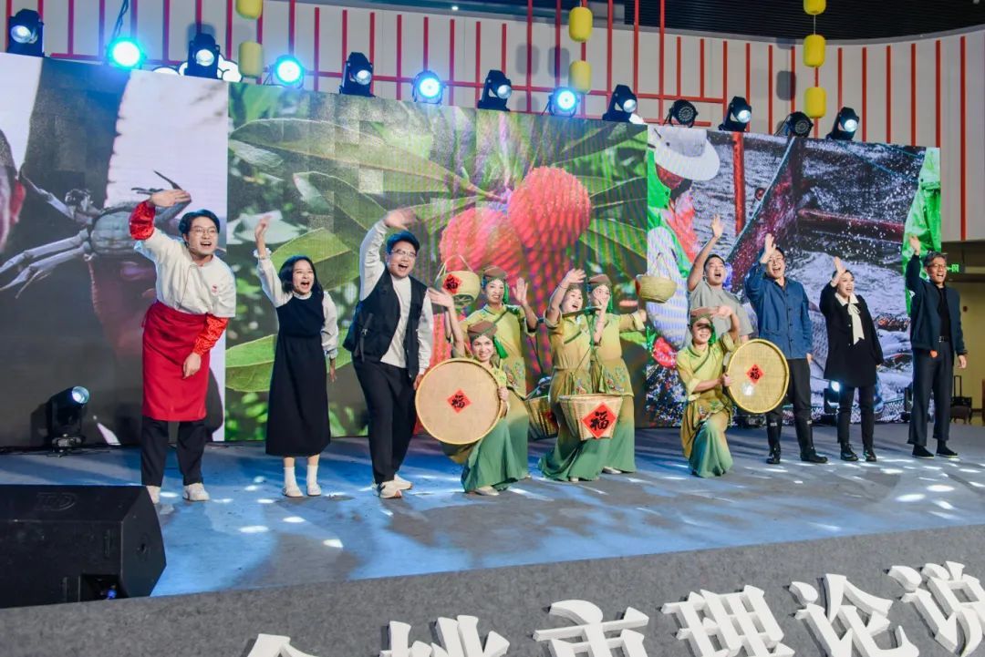 舞台剧：最炫“牟山”风.JPG