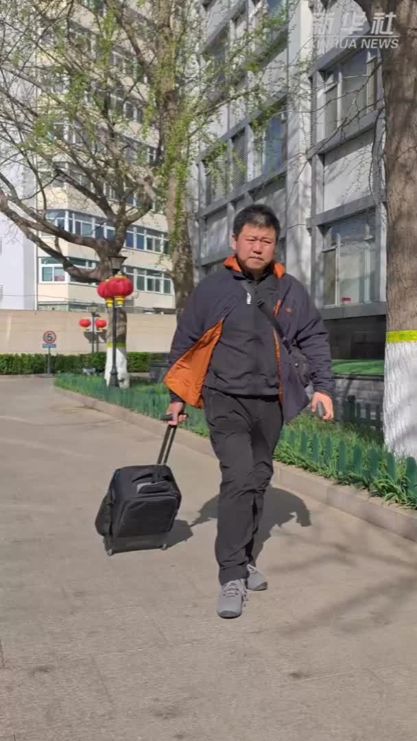 新华社记者赶赴缅甸地震灾区