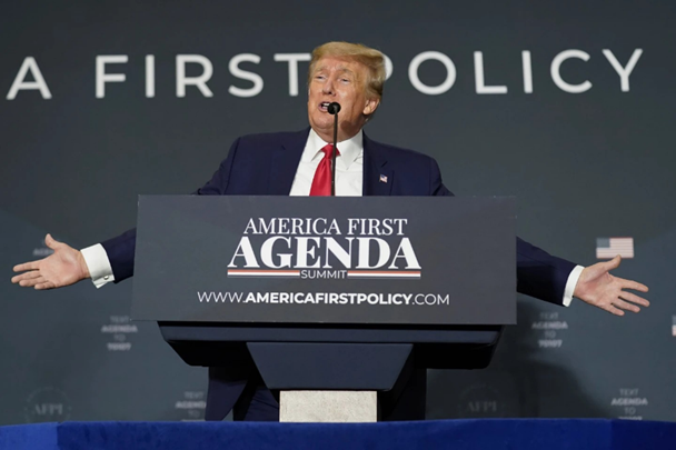 ▎ 特朗普提倡“美国优先”（America First）政策。图源：AP