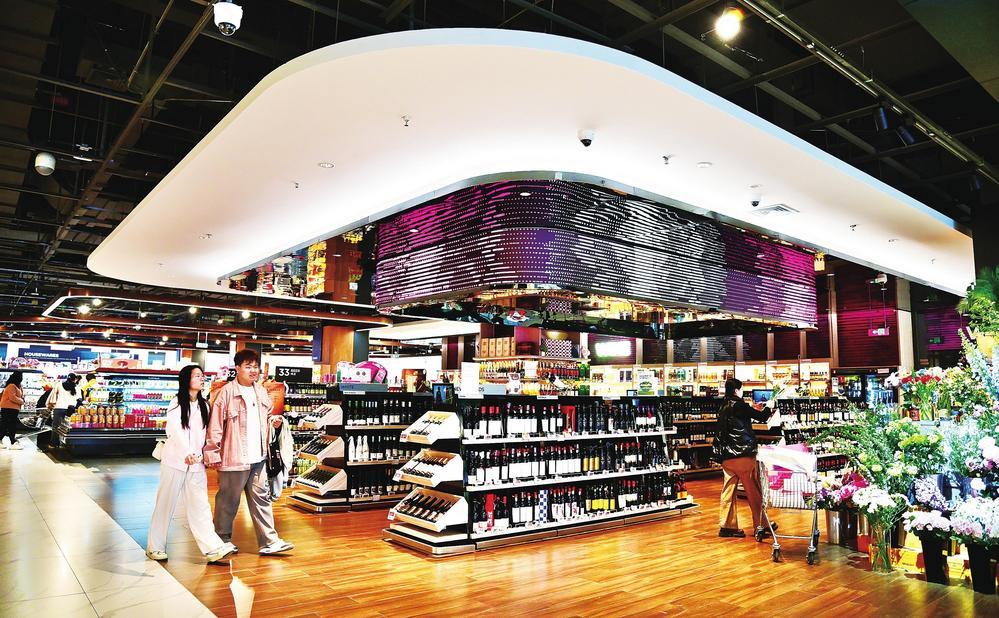 高端品牌Olé精品超市首次进驻兰州,亮相兰州万象城,为兰州市民带来全新的品质消费体验。