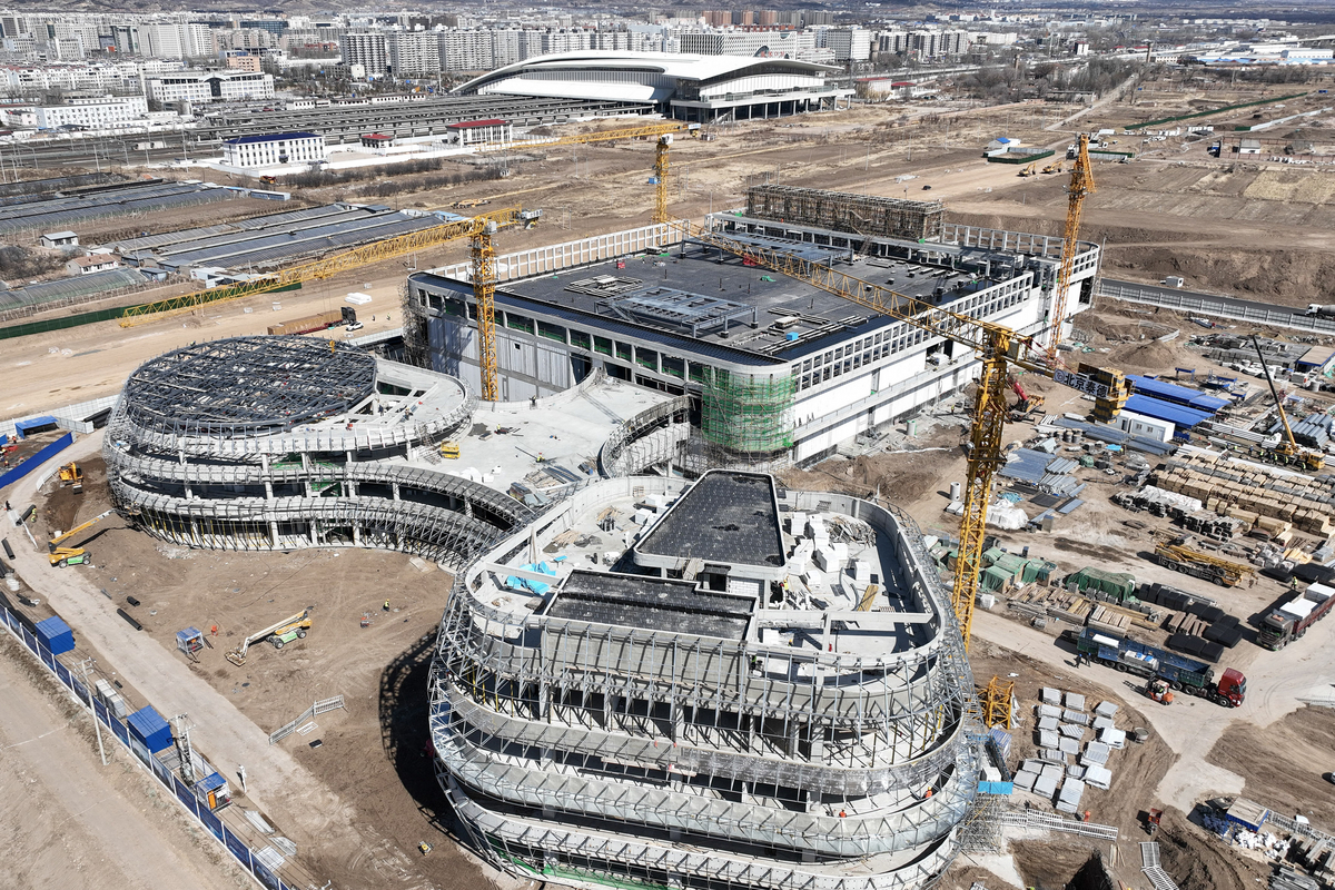 初春时节,位于张家口市经开区的中明算力中心项目现场。陈亮 摄