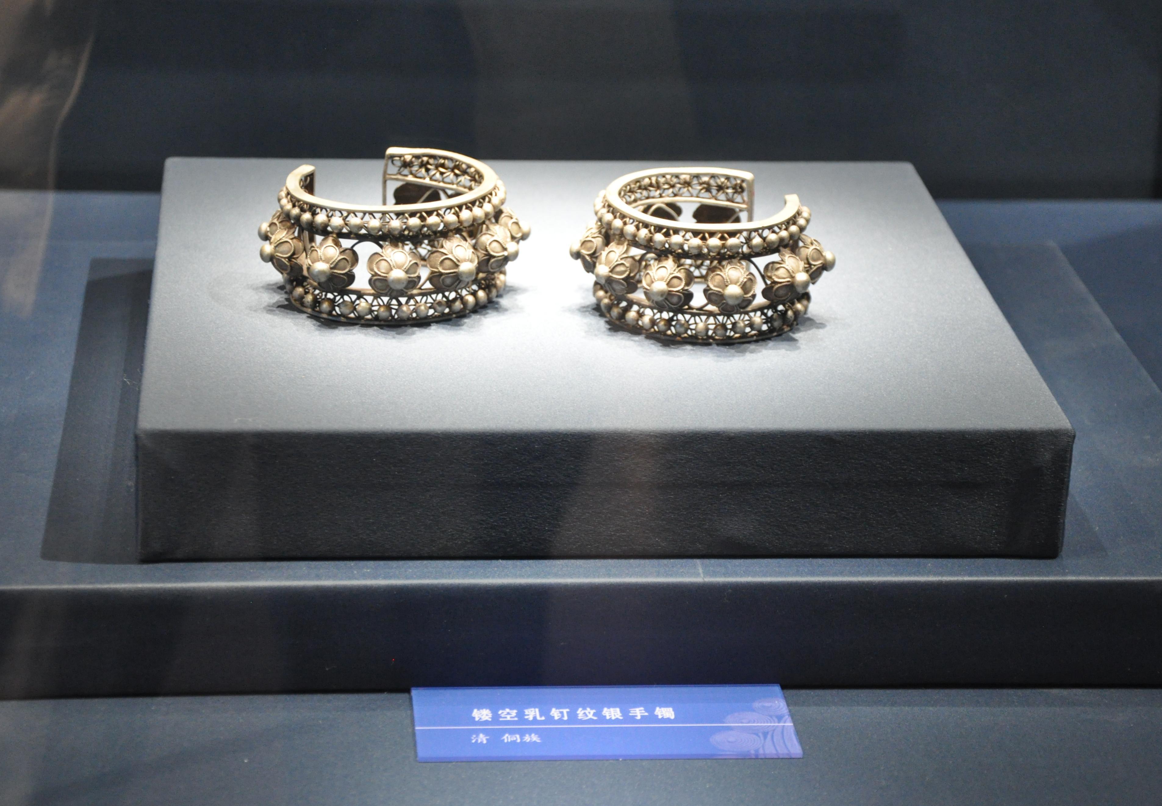 “多彩中华 美美与共——桂林博物馆藏南方各民族银饰展”即将开展
