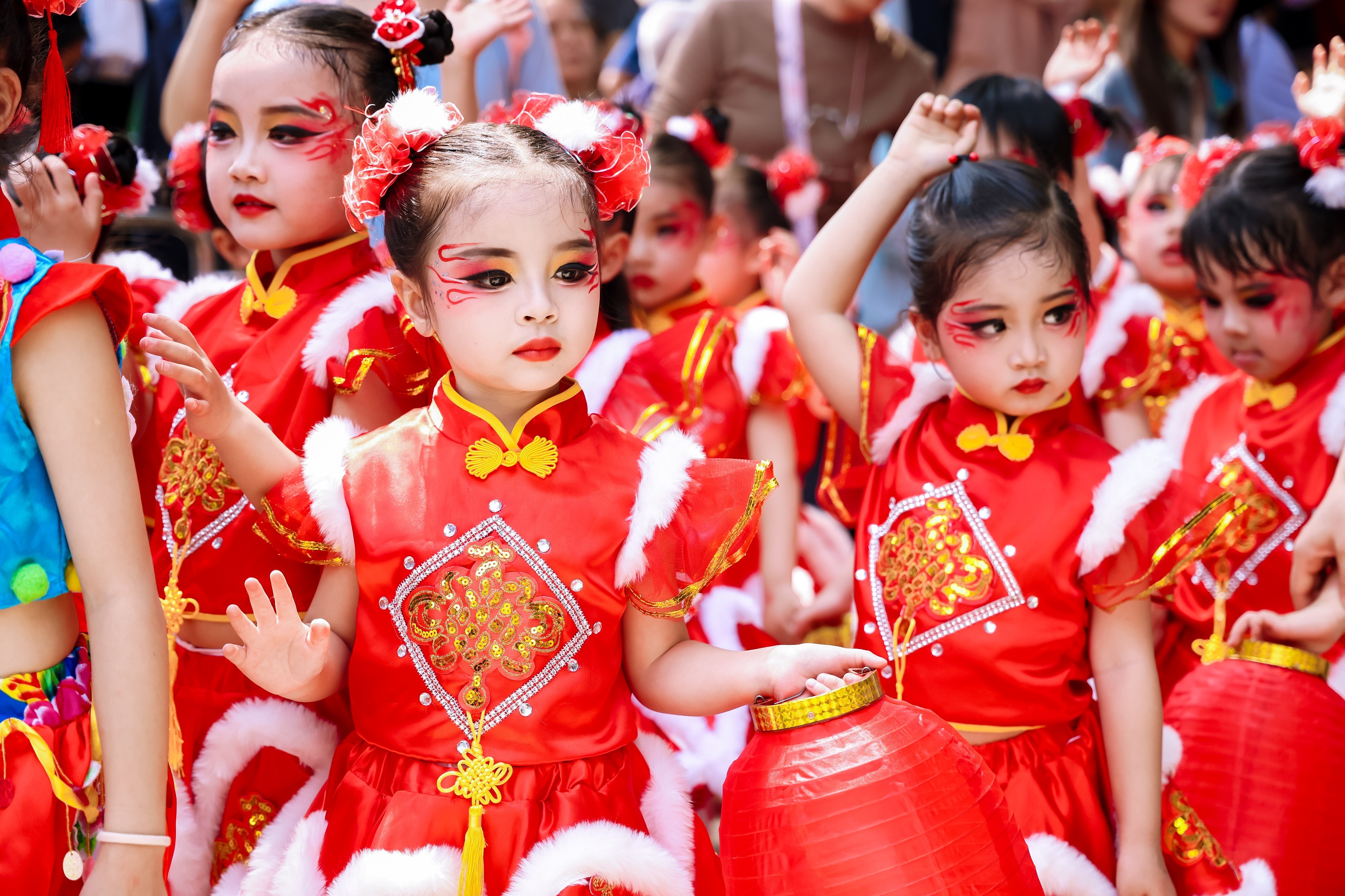 "萌娃当家"—— 西乡 "三月三" 非遗传承后继有人