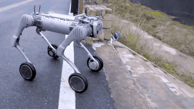 他们把宇树的网红机器狗“剥皮拆骨”,发现了它倒立行走的秘密