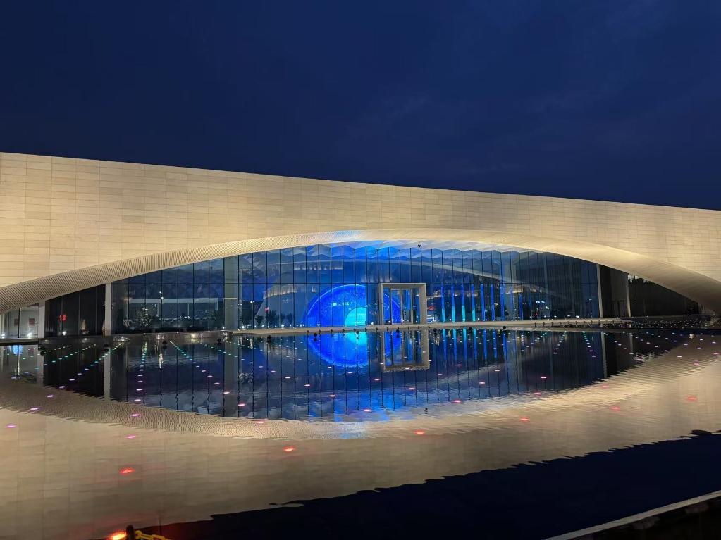 4月1日，雄安城市计算中心夜景。新华社记者 龚璟璐 摄