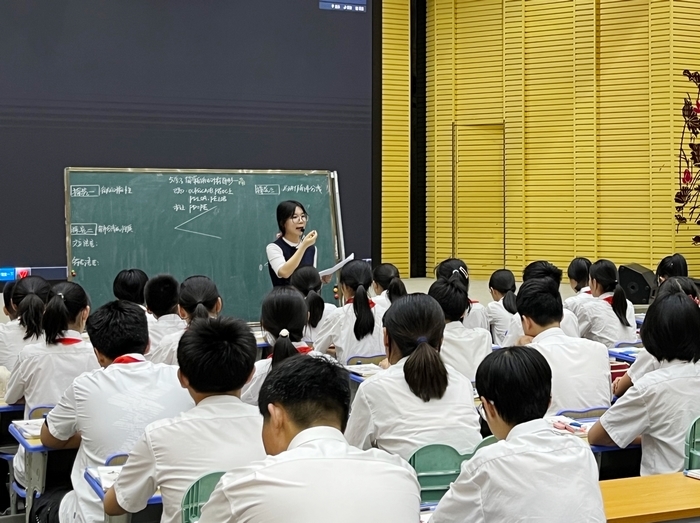 济南第二十六中学：“双成”引领 以文化人