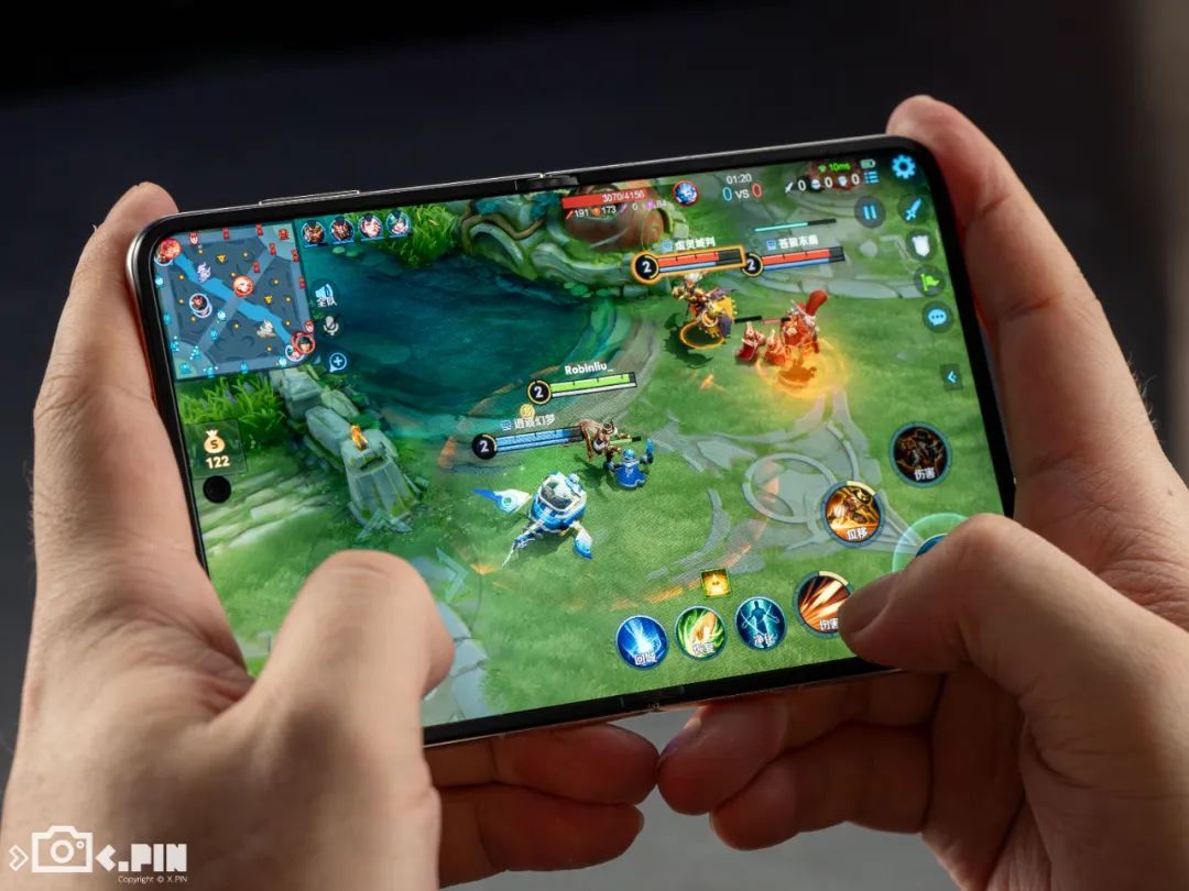 阔折叠,体验能有多不同?华为Pura X让我有了新的理解