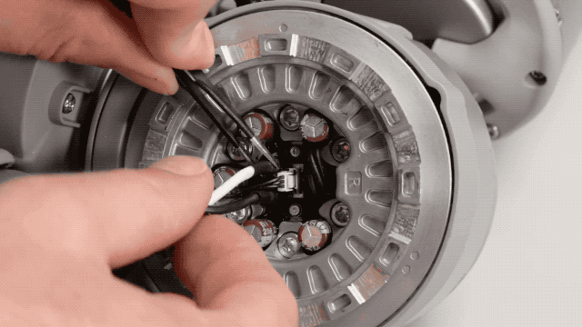 他们把宇树的网红机器狗“剥皮拆骨”,发现了它倒立行走的秘密