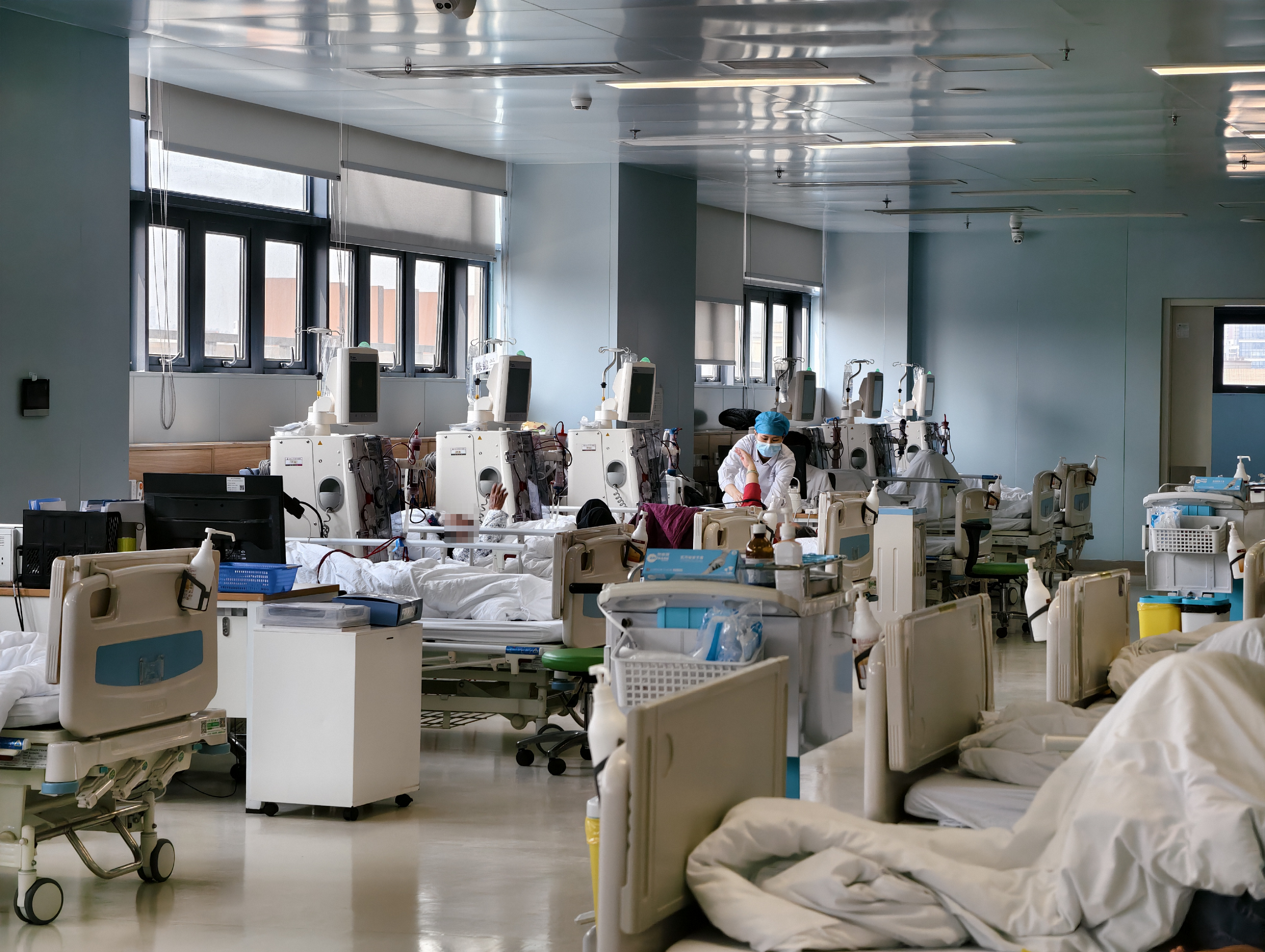 白天上班，夜间透析！ 这家医院为透析患者提供夜间“续命福地”