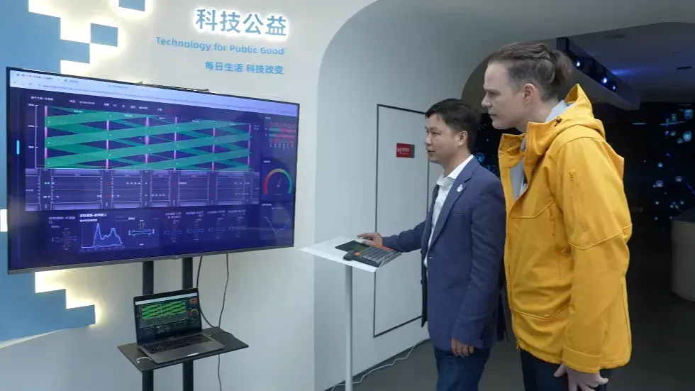 绿波数智系统不仅可以影响一座城市的心情，还可以改变一座城市的GDP