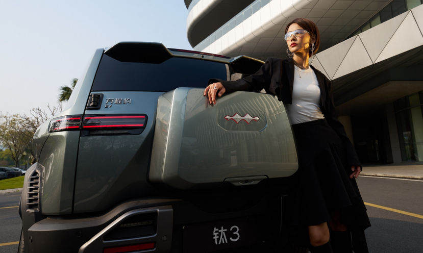 方程豹钛3发布:紧凑型SUV标配天神之眼C,预售价13.98万元起