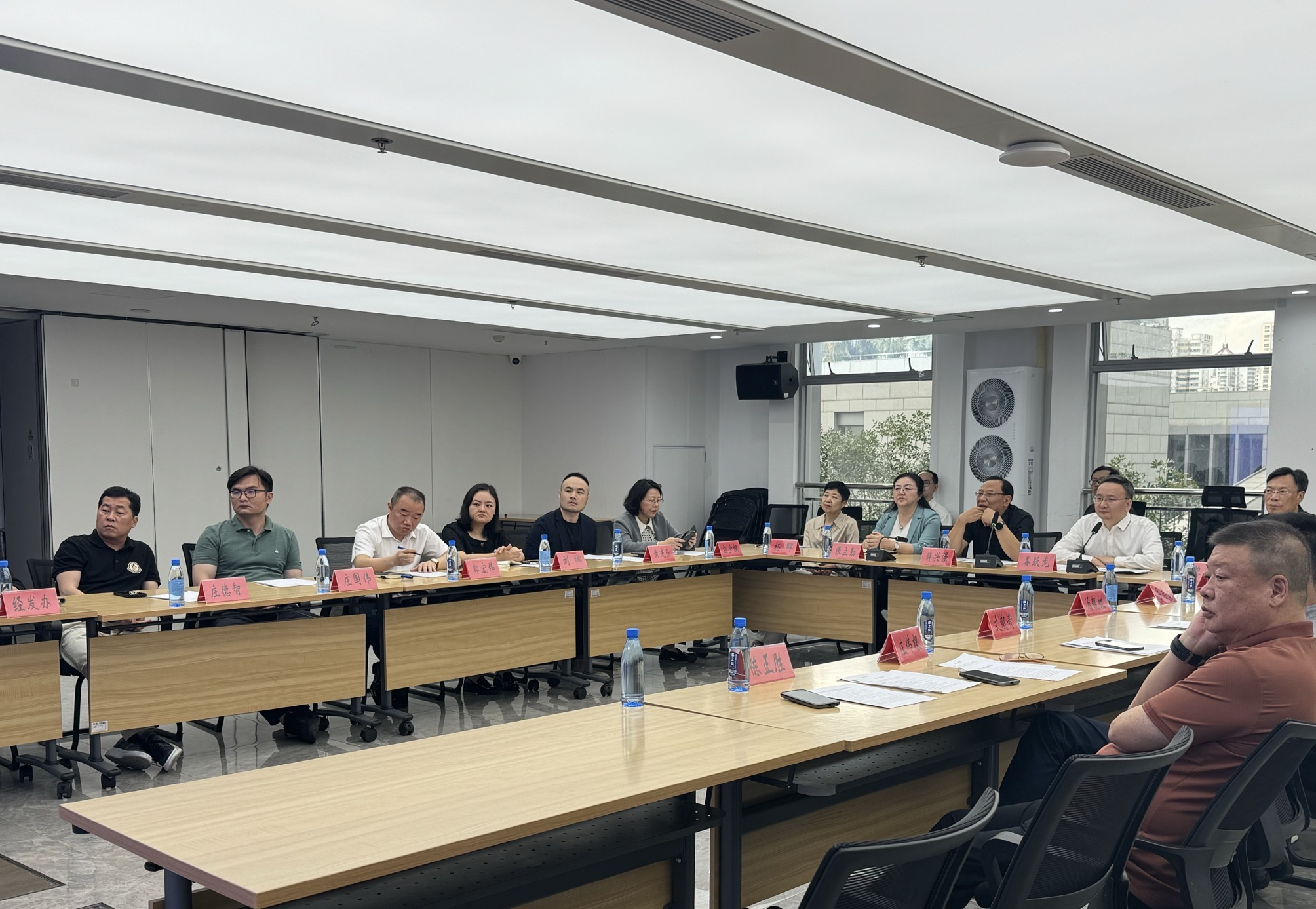 福田街道召开“福言”专题研讨会,政协委员共话金融高质量发展