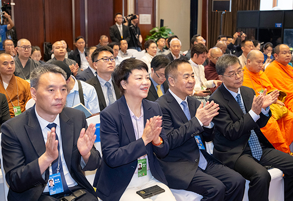 数字赋能 同归方寸：2025博鳌论坛宗教分论坛引领全球佛典数字化热潮