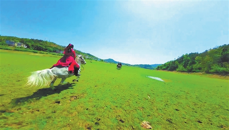 上犹版“阿勒泰”惊艳上线（图）